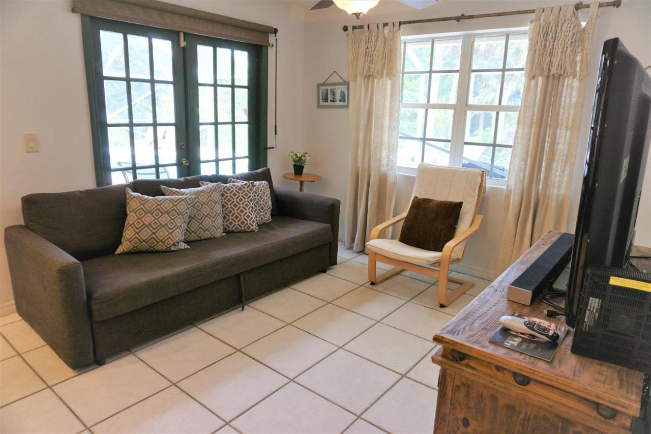 Jupiter Waterfalls - Newly Updated - Tiki Hut, Fire Pit, Kitchen, Pool Heater And More Exterior foto